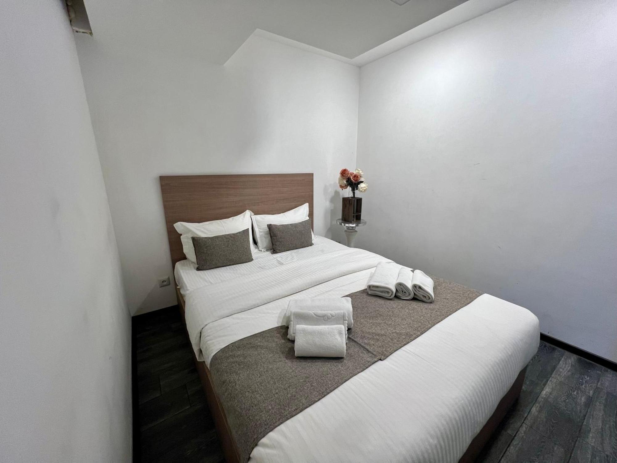 Yvn Tumanyan Apart-Hotel Ереван Экстерьер фото