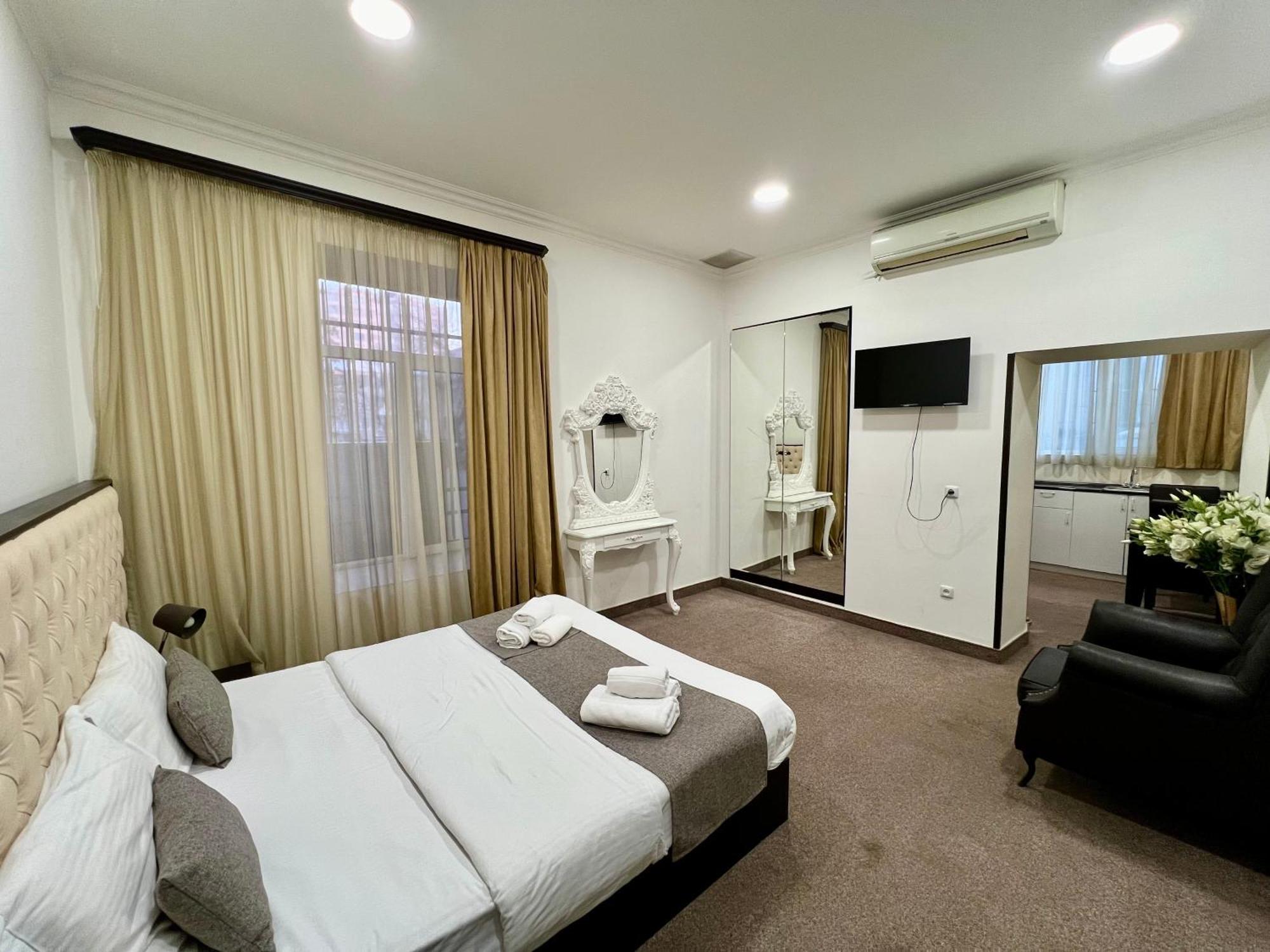 Yvn Tumanyan Apart-Hotel Ереван Экстерьер фото